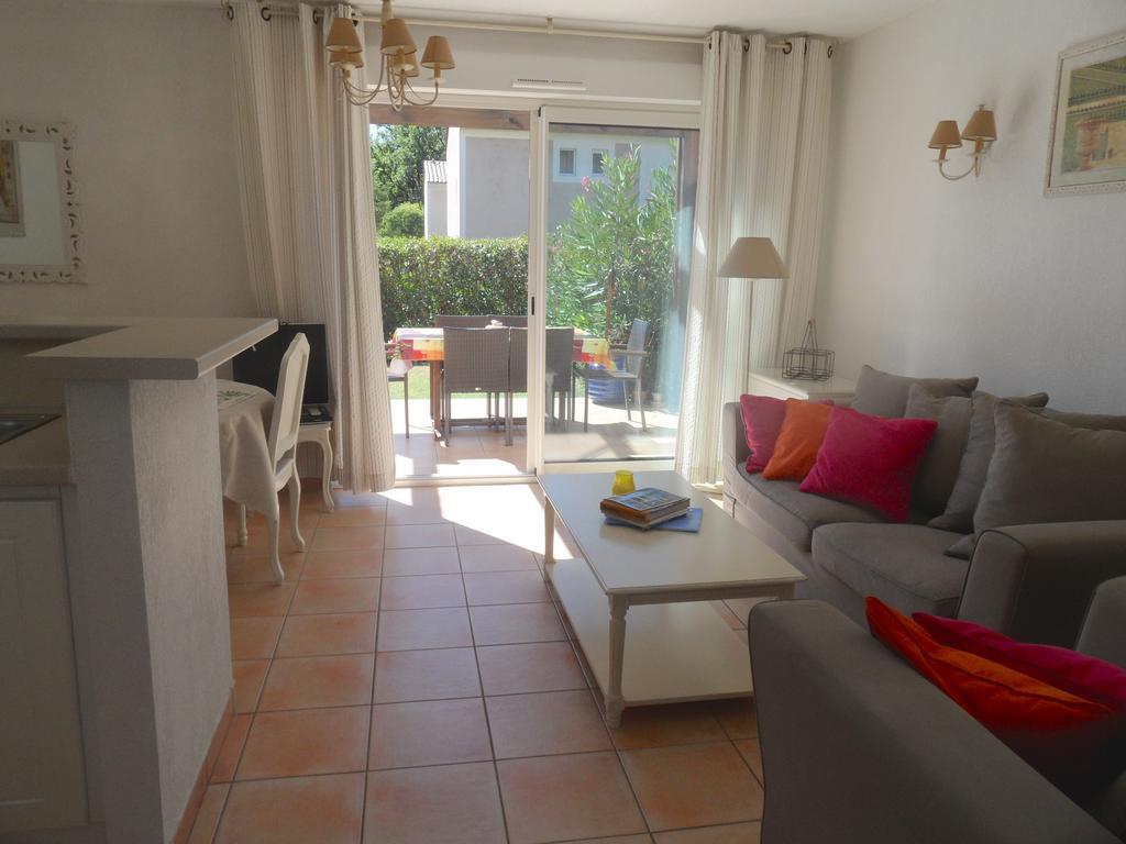 Lagrange Vacances Les Bastides des Chaumettes Montauroux Chambre photo