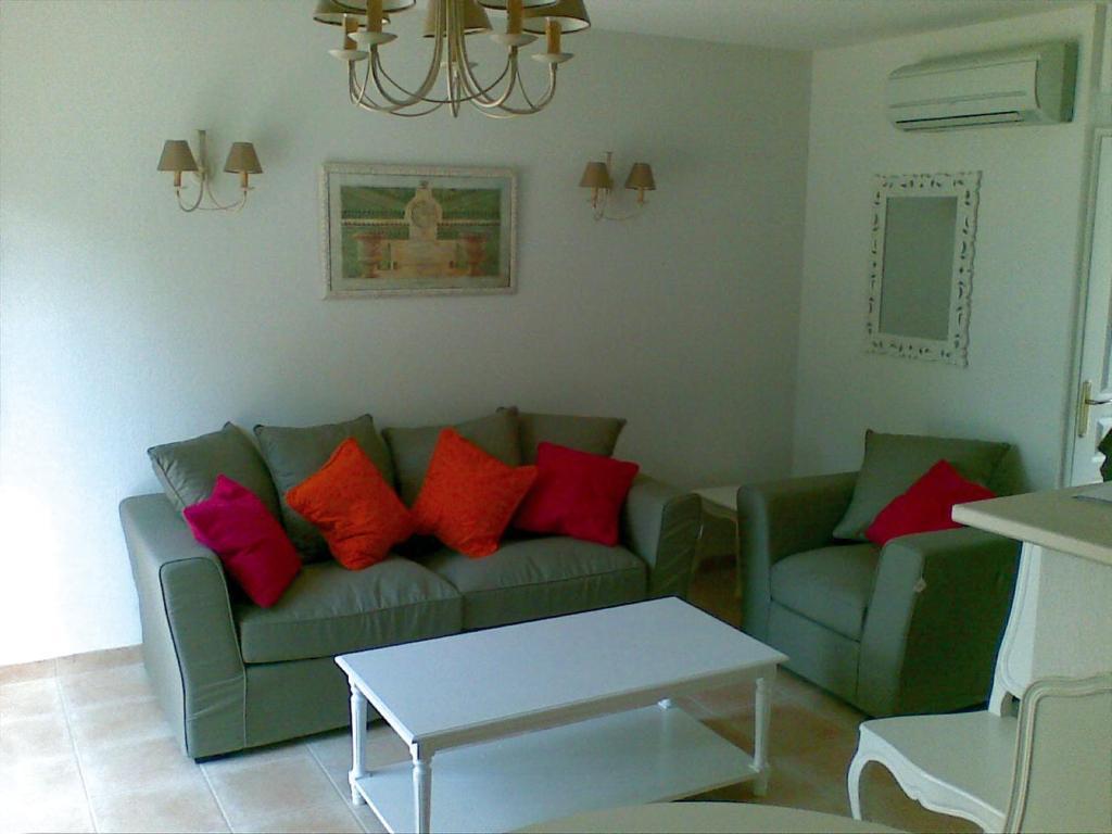 Lagrange Vacances Les Bastides des Chaumettes Montauroux Chambre photo