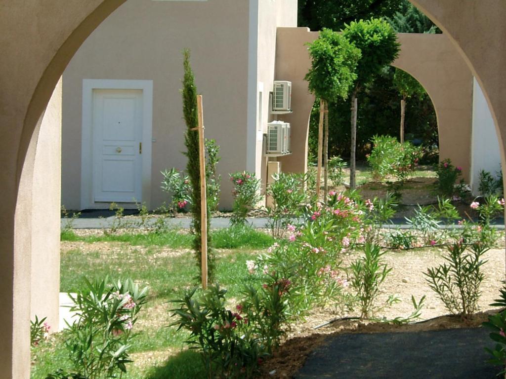 Lagrange Vacances Les Bastides des Chaumettes Montauroux Extérieur photo